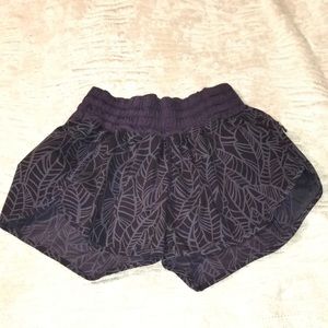🧘🏽‍♀️ Lululemon Shorts Size M